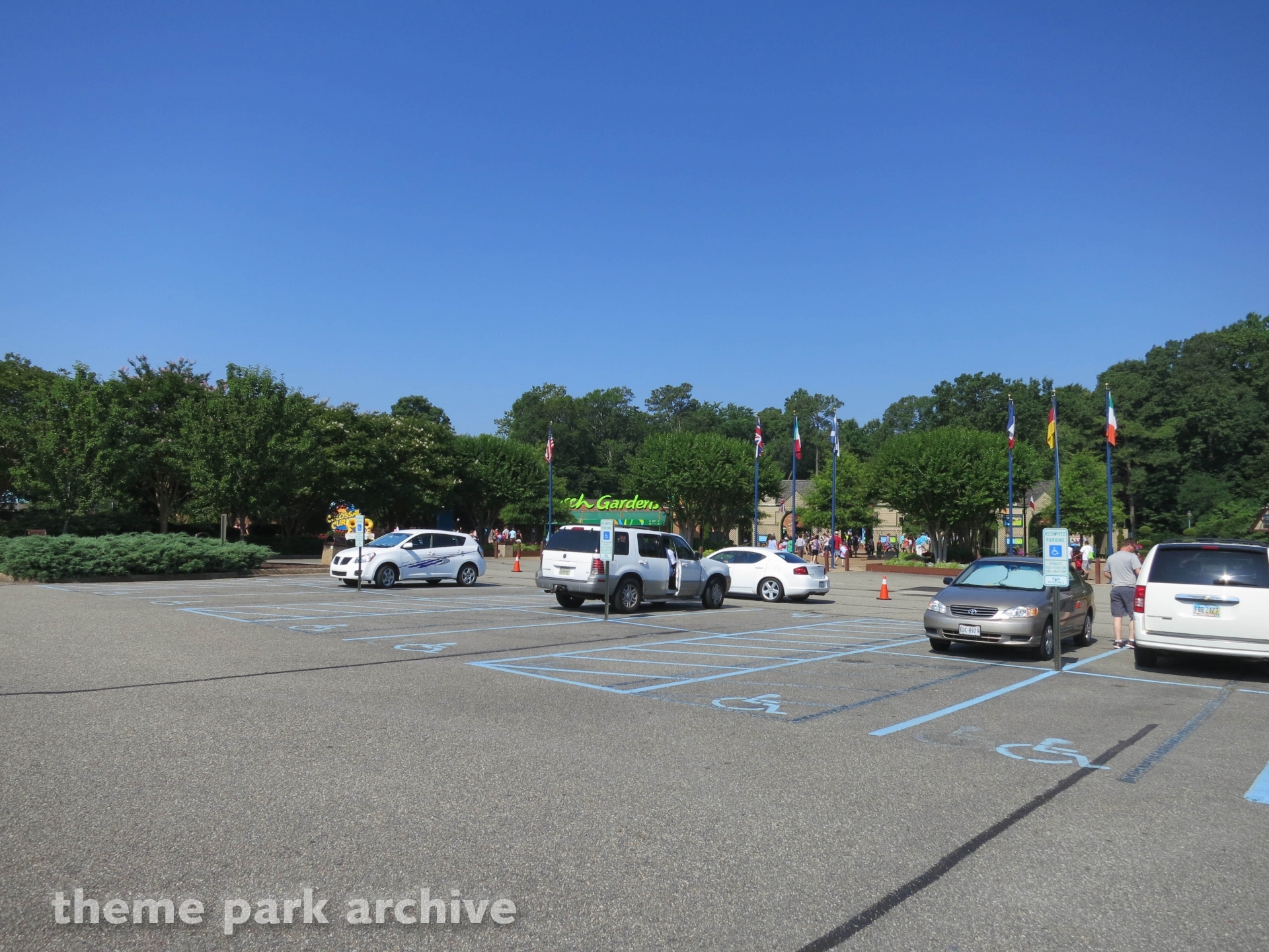 Busch Gardens Williamsburg 2014 Theme Park Archive