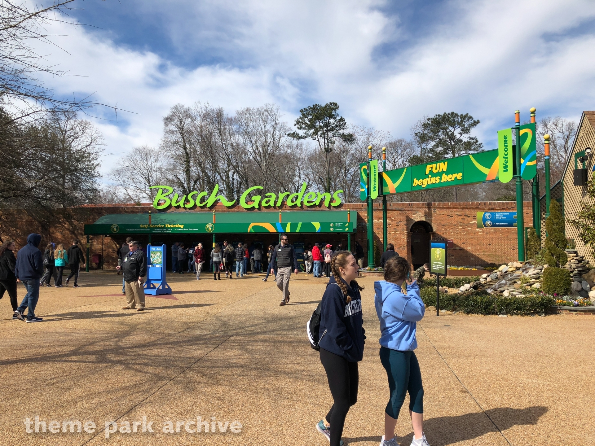 Busch Gardens Williamsburg Opening Day 2018 Theme Park Archive