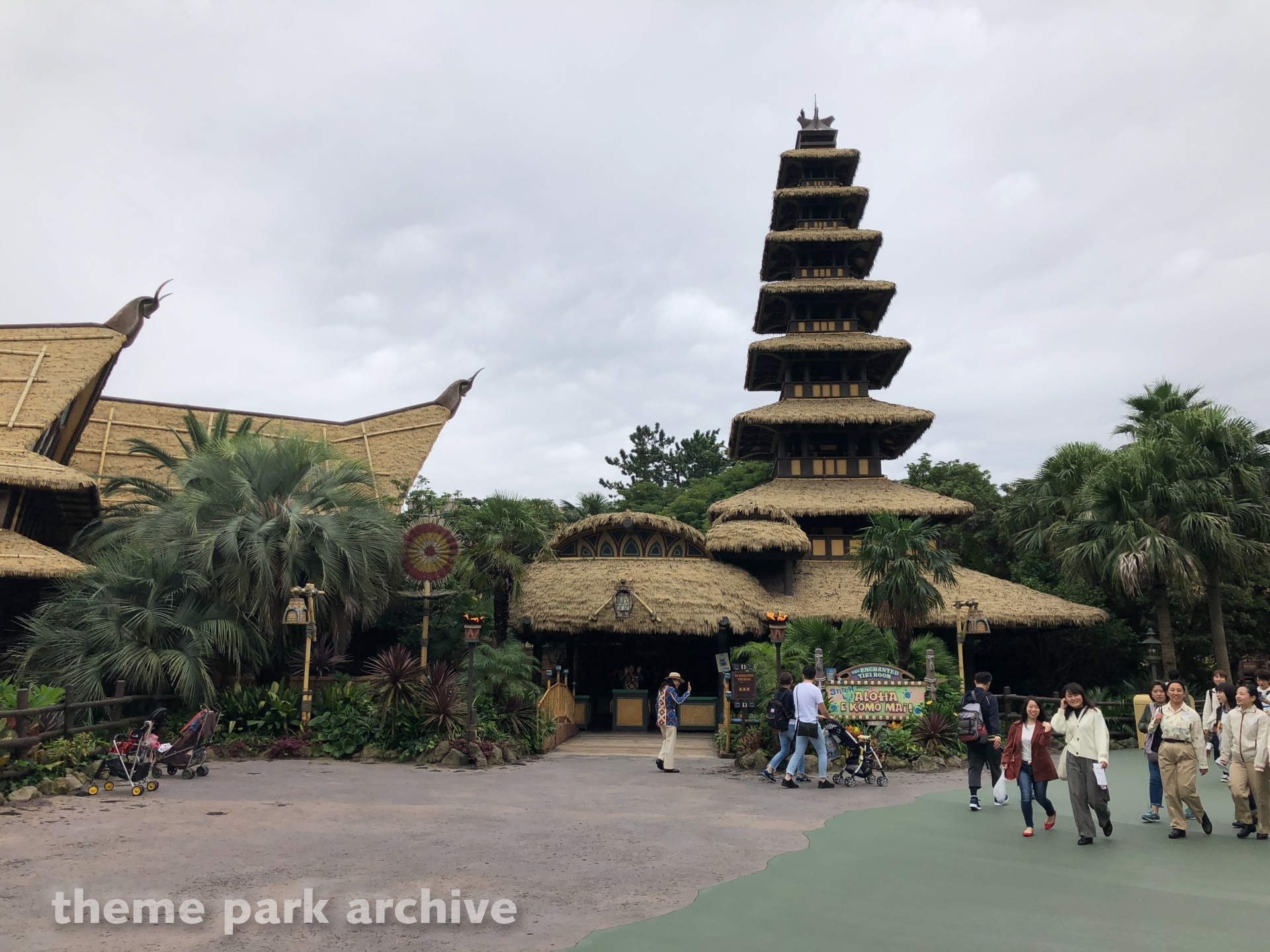 The Enchanted Tiki Room At Tokyo Disneyland Theme Park Archive