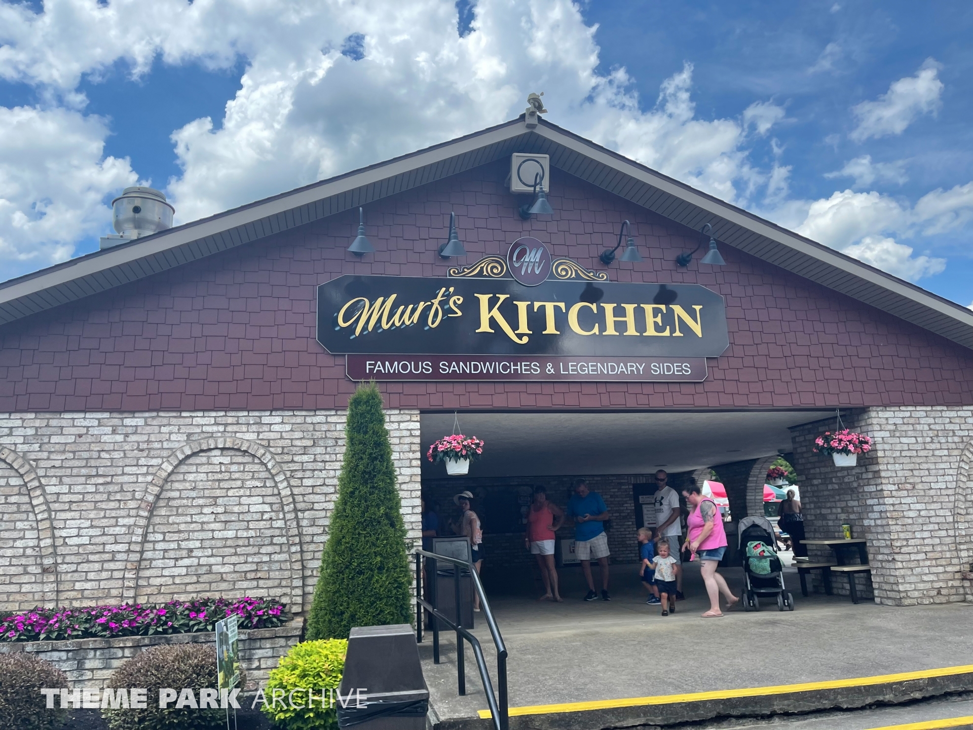 Murf's Kitchen at DelGrosso's Amusement Park