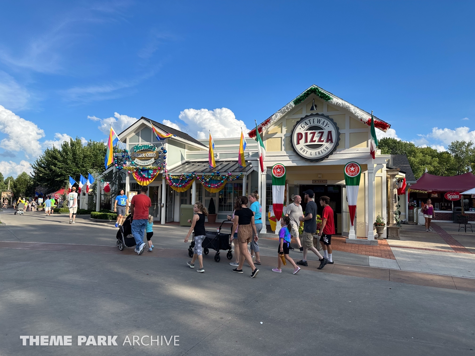 International Plaza at Worlds of Fun