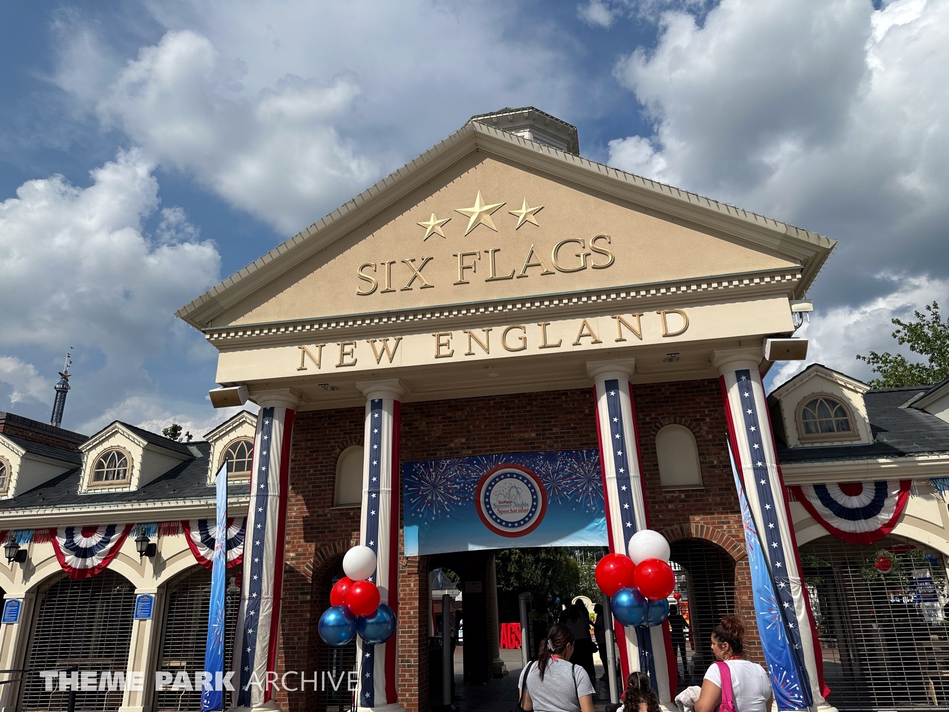 Entrance at Six Flags New England