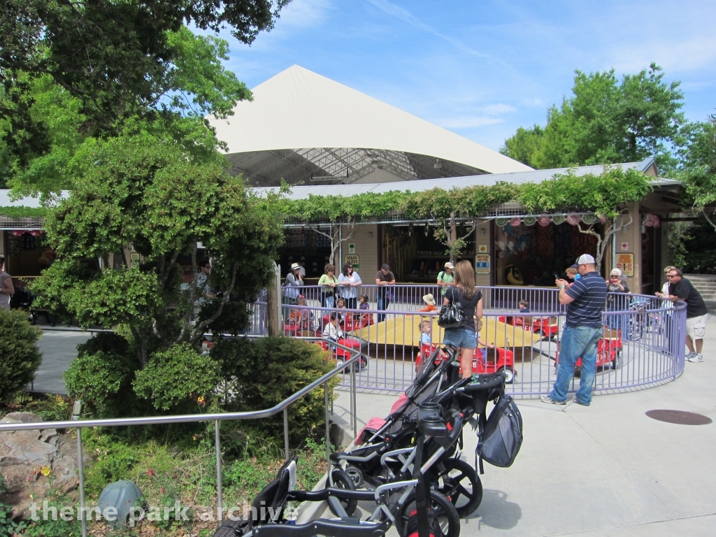 Pit Stop Racers at Gilroy Gardens