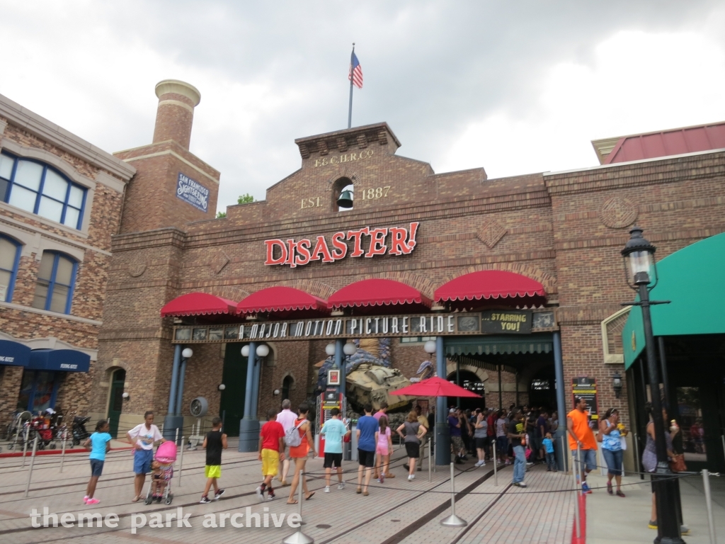 Disaster! at Universal City Walk Orlando