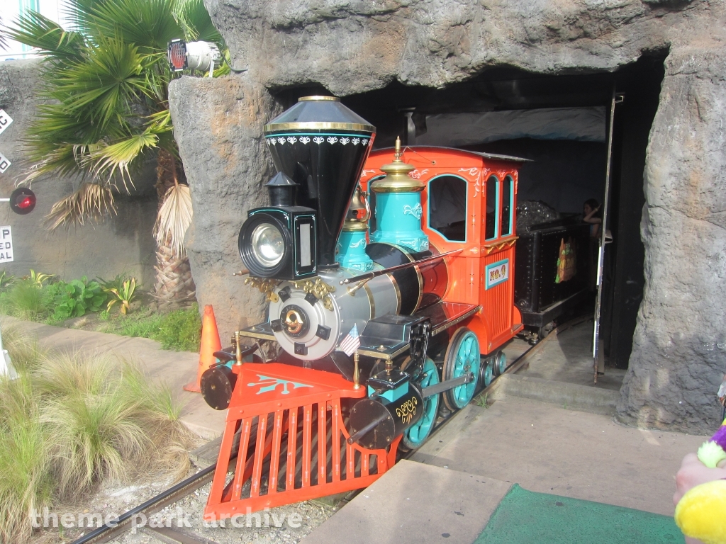 Cave Train Adventure at Santa Cruz Beach Boardwalk