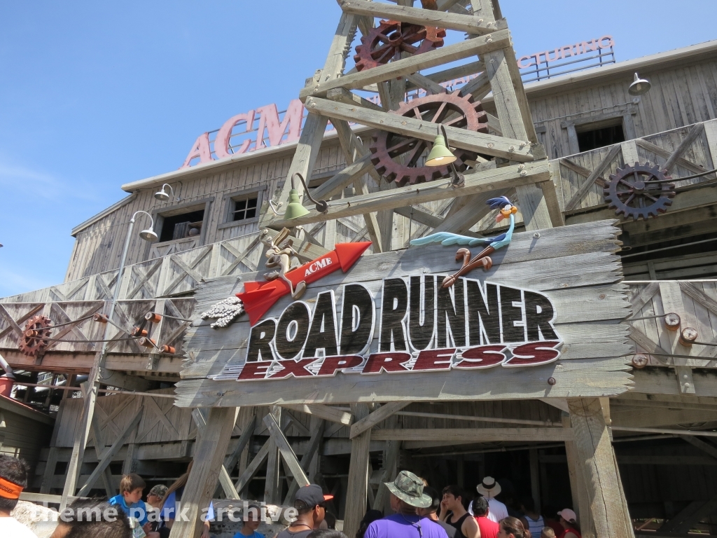 Road Runner Express at Six Flags Fiesta Texas