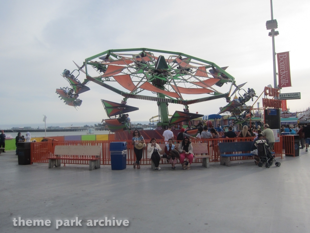 Cliff Hanger at Santa Cruz Beach Boardwalk
