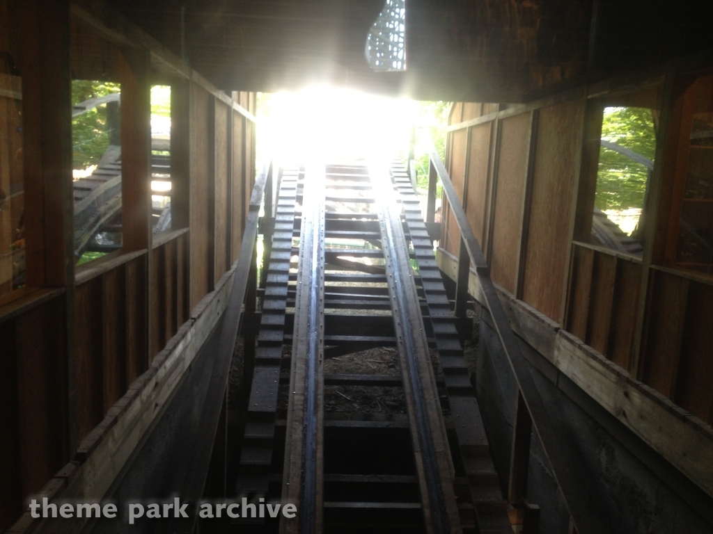 Tremors at Silverwood Theme Park and Boulder Beach Waterpark