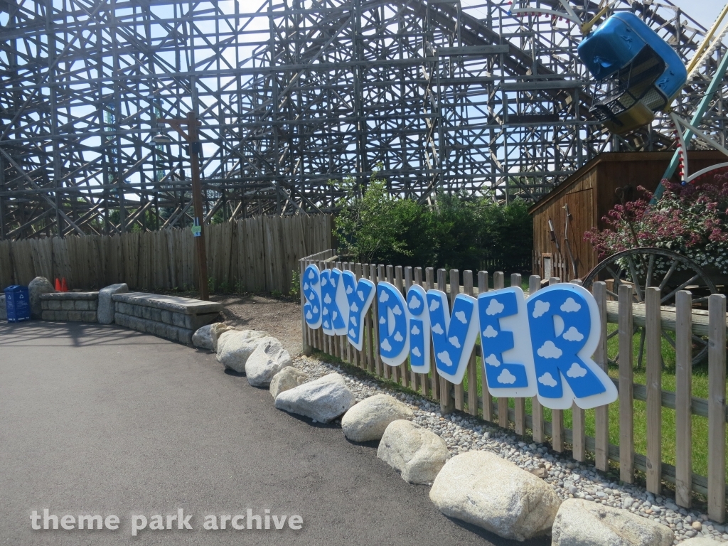 Sky Diver at Silverwood Theme Park and Boulder Beach Waterpark