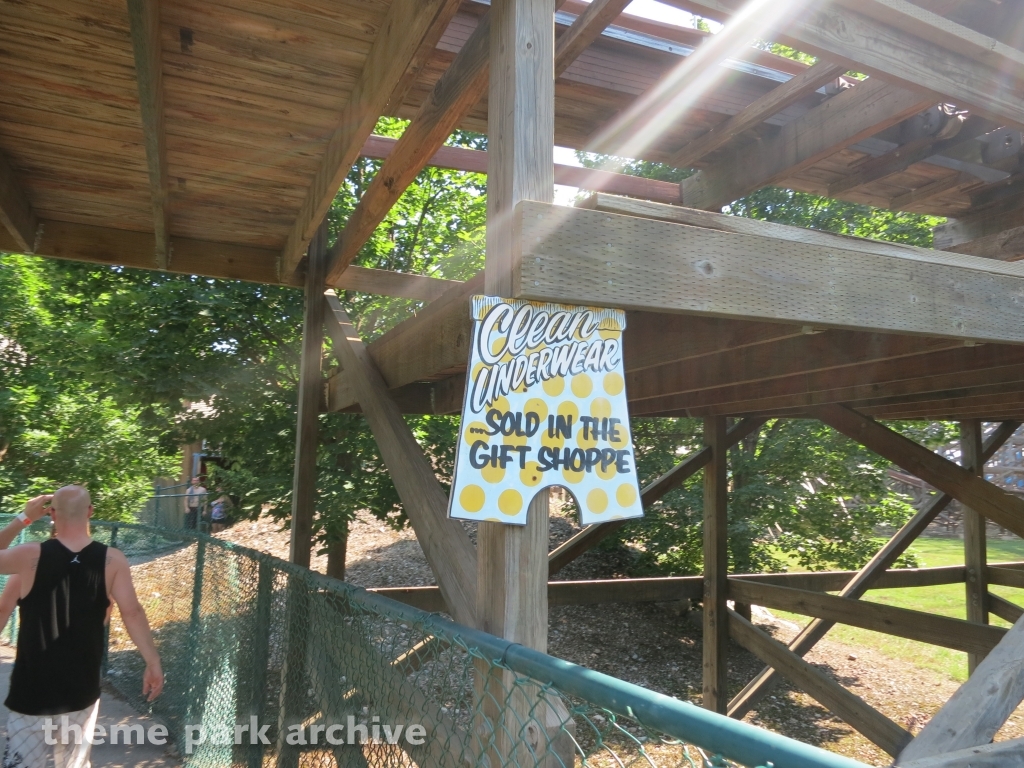 Tremors at Silverwood Theme Park and Boulder Beach Waterpark