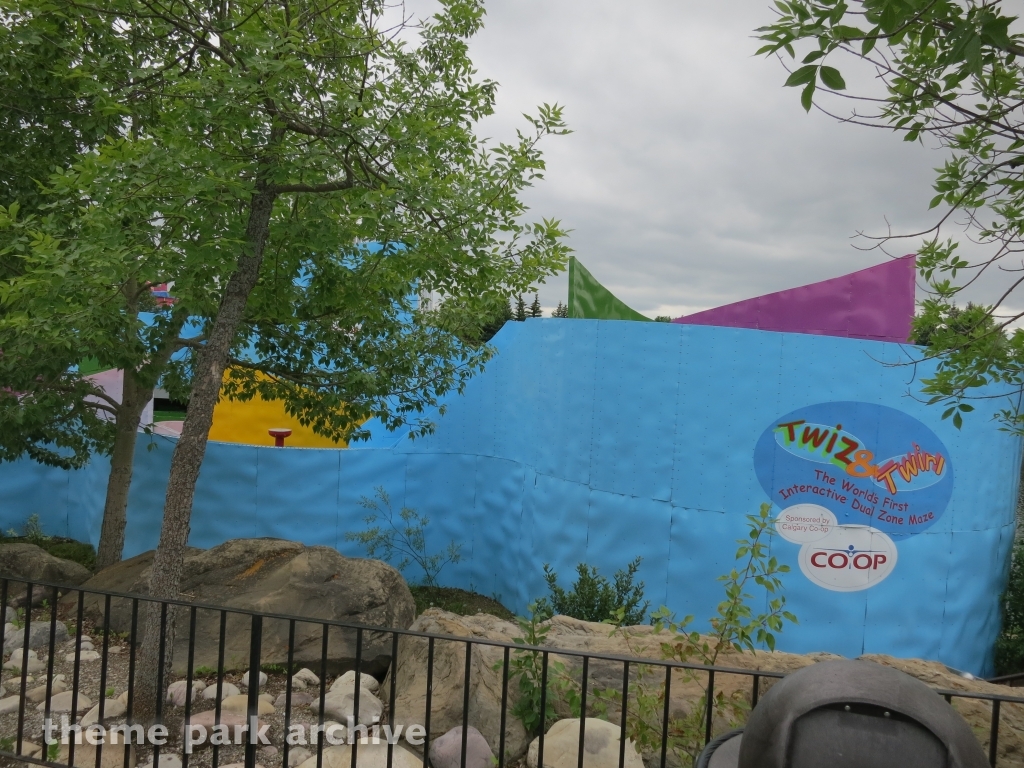 Twiz & Twirl Maze at Calaway Park