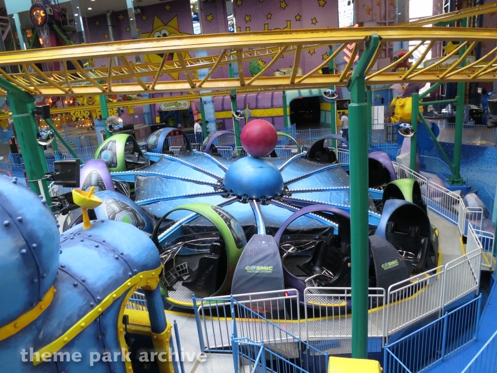 Cosmic Spinner at Galaxyland