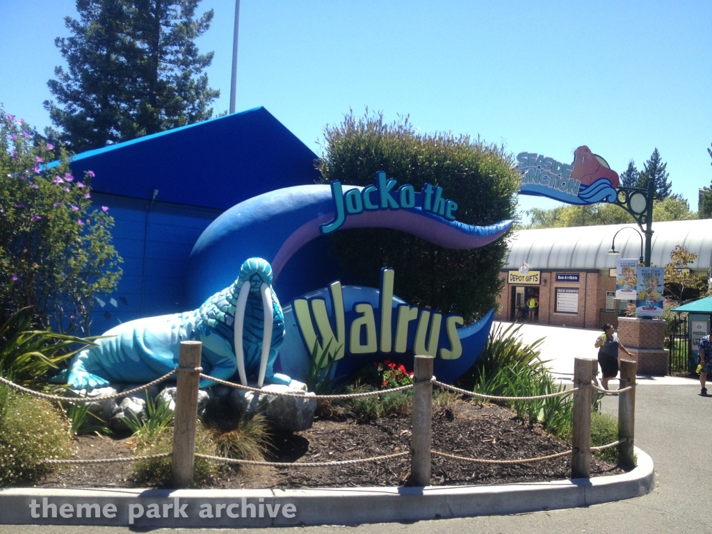 Walrus Experience at Six Flags Discovery Kingdom
