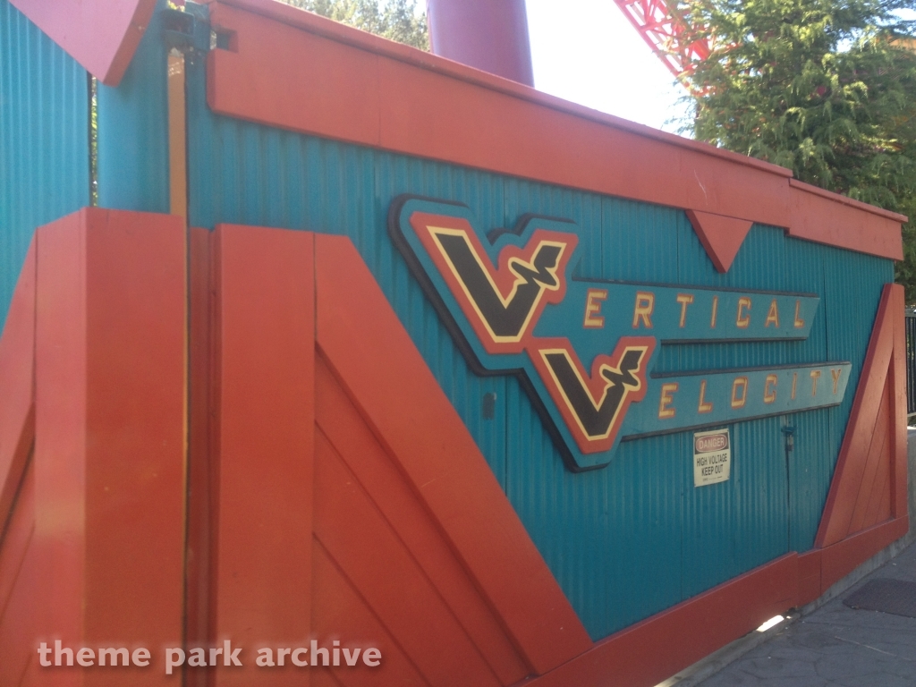 The Flash: Vertical Velocity at Six Flags Discovery Kingdom