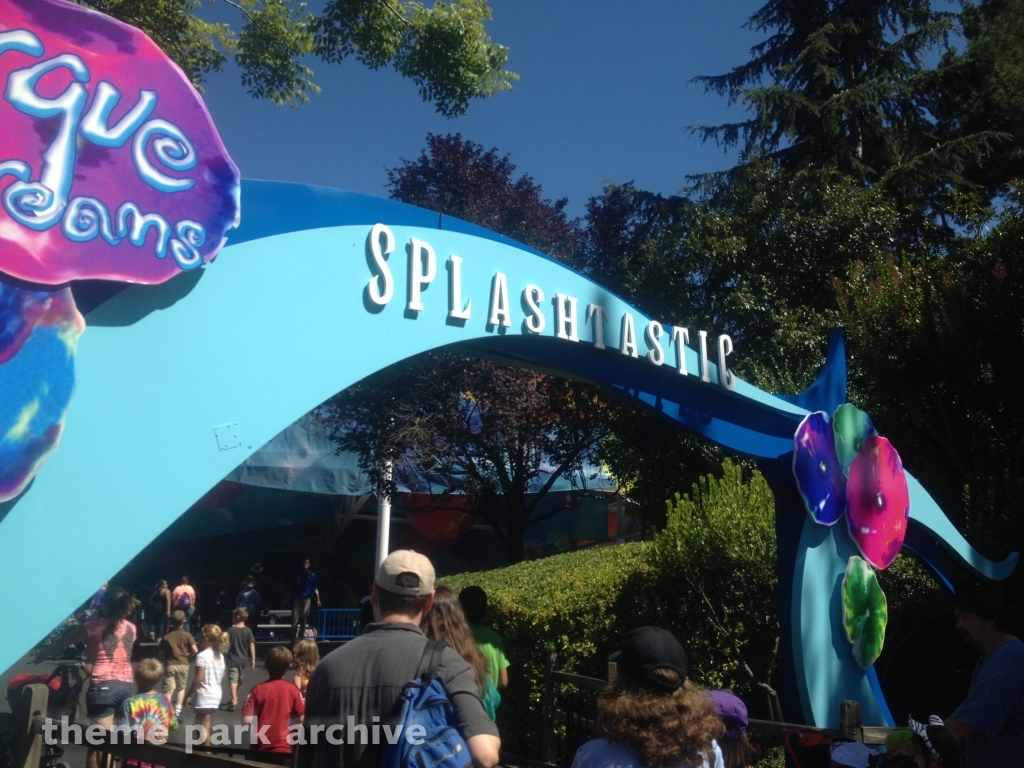 Cirque Dreams Splashtastic at Six Flags Discovery Kingdom