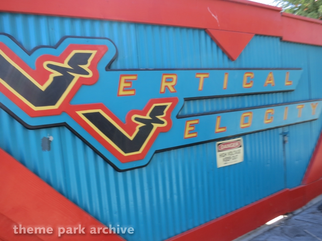 The Flash: Vertical Velocity at Six Flags Discovery Kingdom