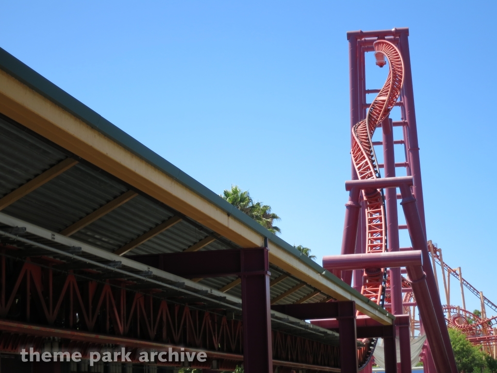 The Flash: Vertical Velocity at Six Flags Discovery Kingdom