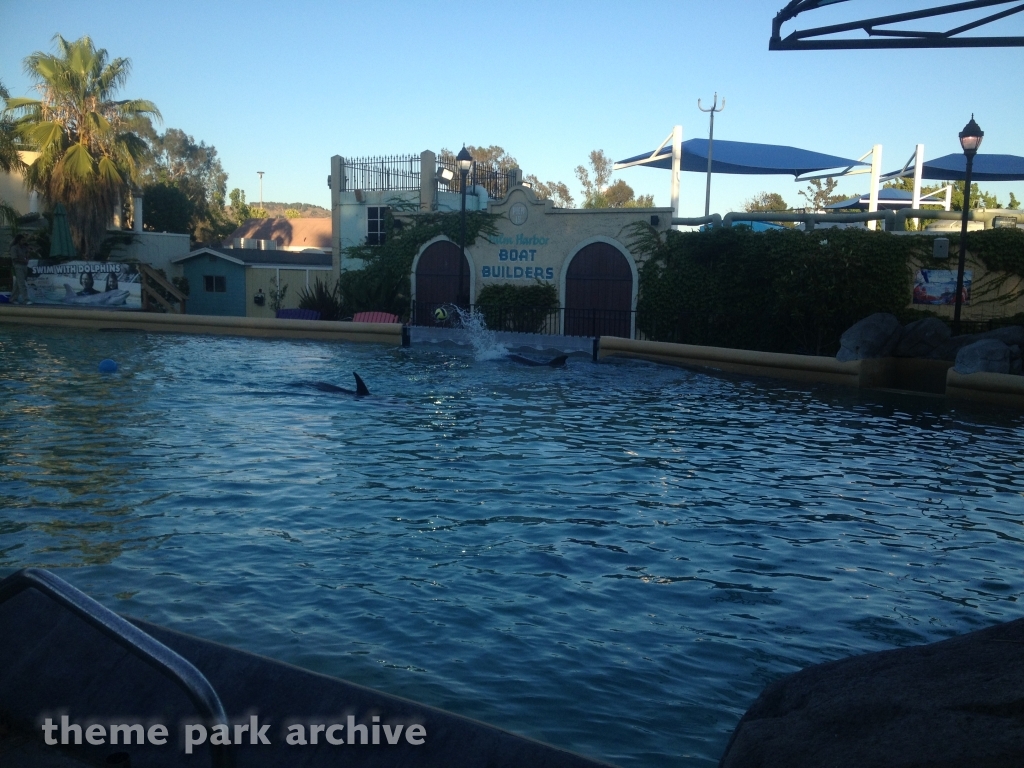 Dolphin Harbor at Six Flags Discovery Kingdom