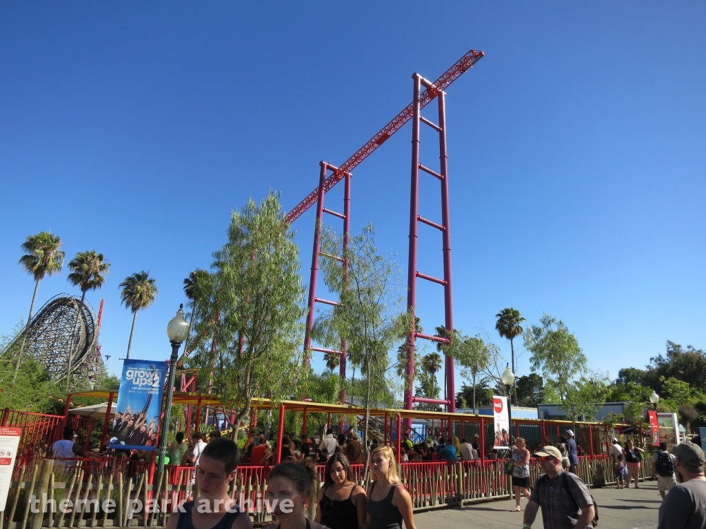 The Flash: Vertical Velocity at Six Flags Discovery Kingdom