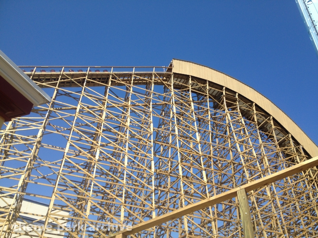 Gold Striker at California's Great America