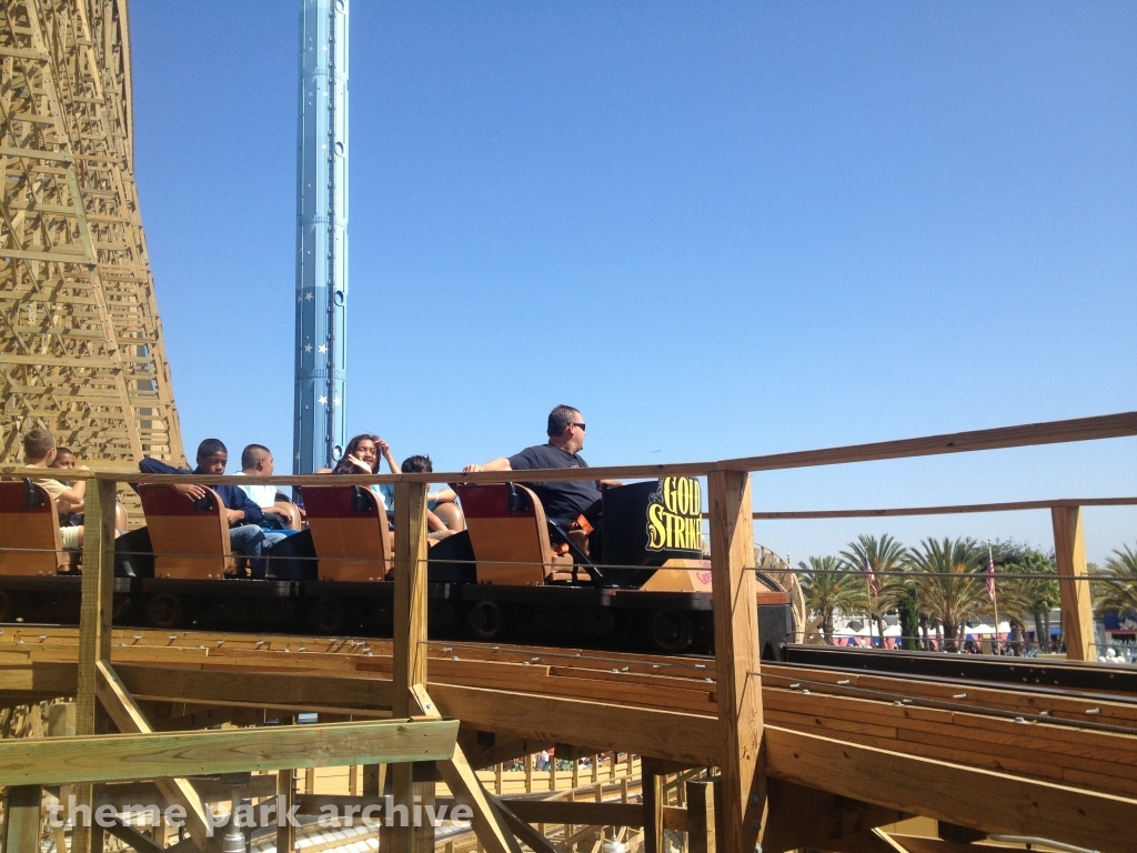 Gold Striker at California's Great America