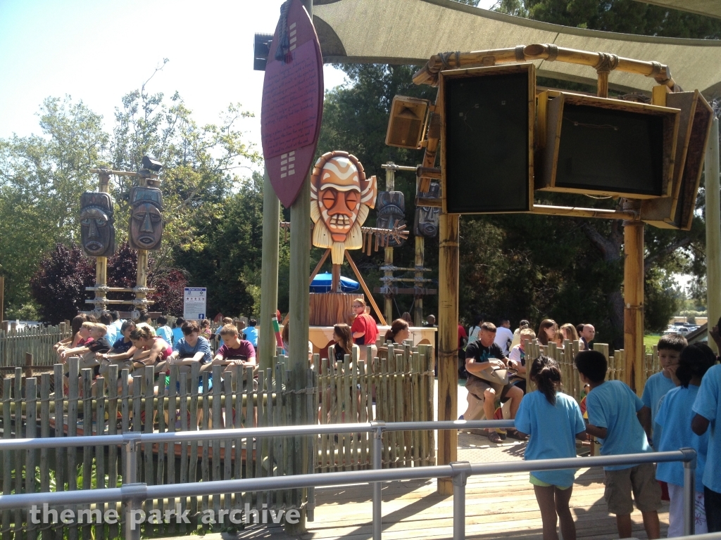 Tiki Twirl at California's Great America