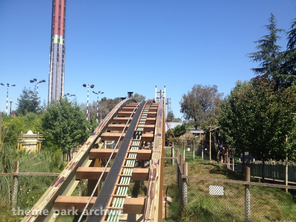 Tiki Twirl at California's Great America