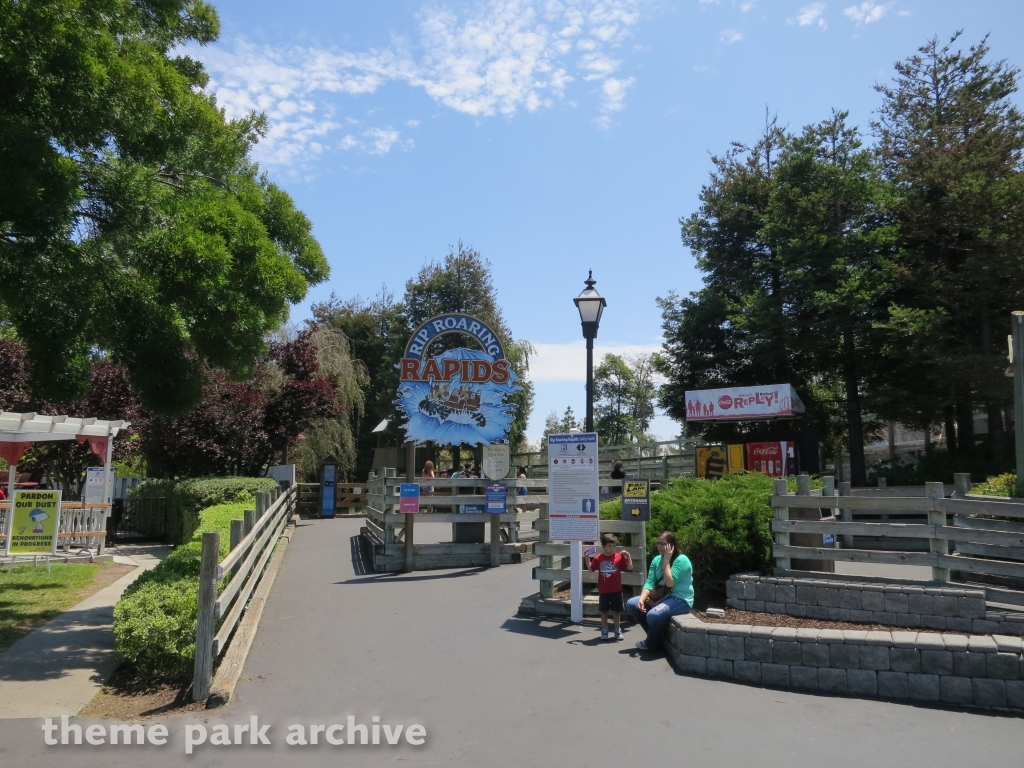 Rip Roaring Rapids at California's Great America