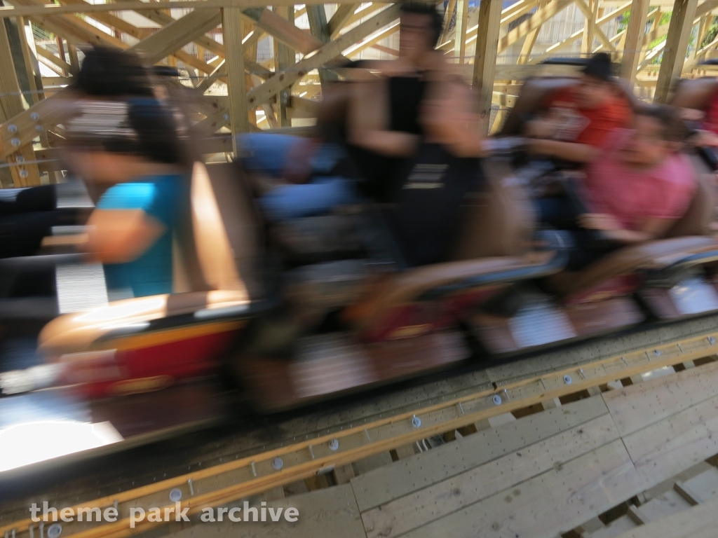 Gold Striker at California's Great America