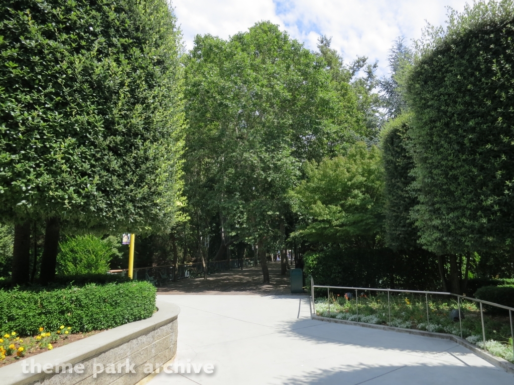 Entrance at Gilroy Gardens