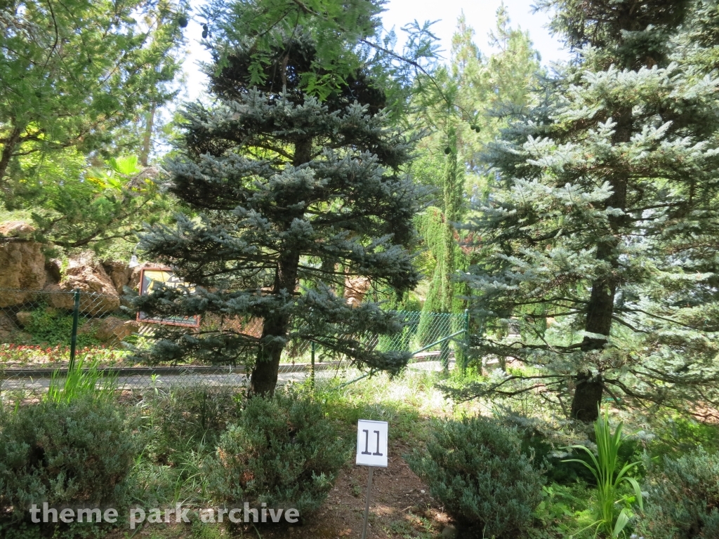 Claudia's Garden at Gilroy Gardens