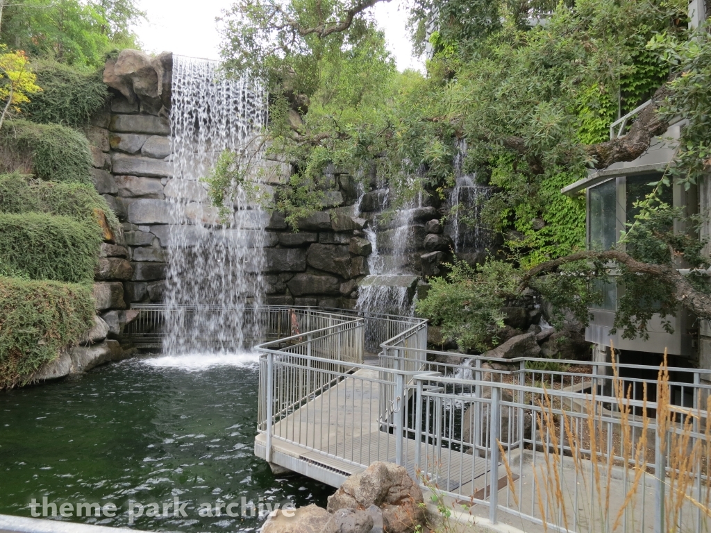 Bonfante Falls at Gilroy Gardens