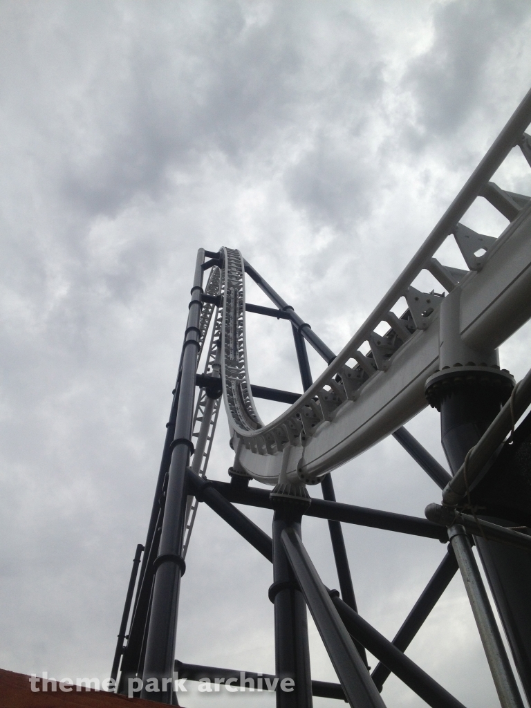 Full Throttle at Six Flags Magic Mountain