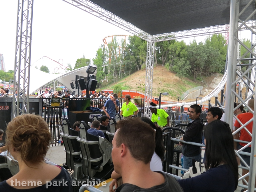 Full Throttle at Six Flags Magic Mountain