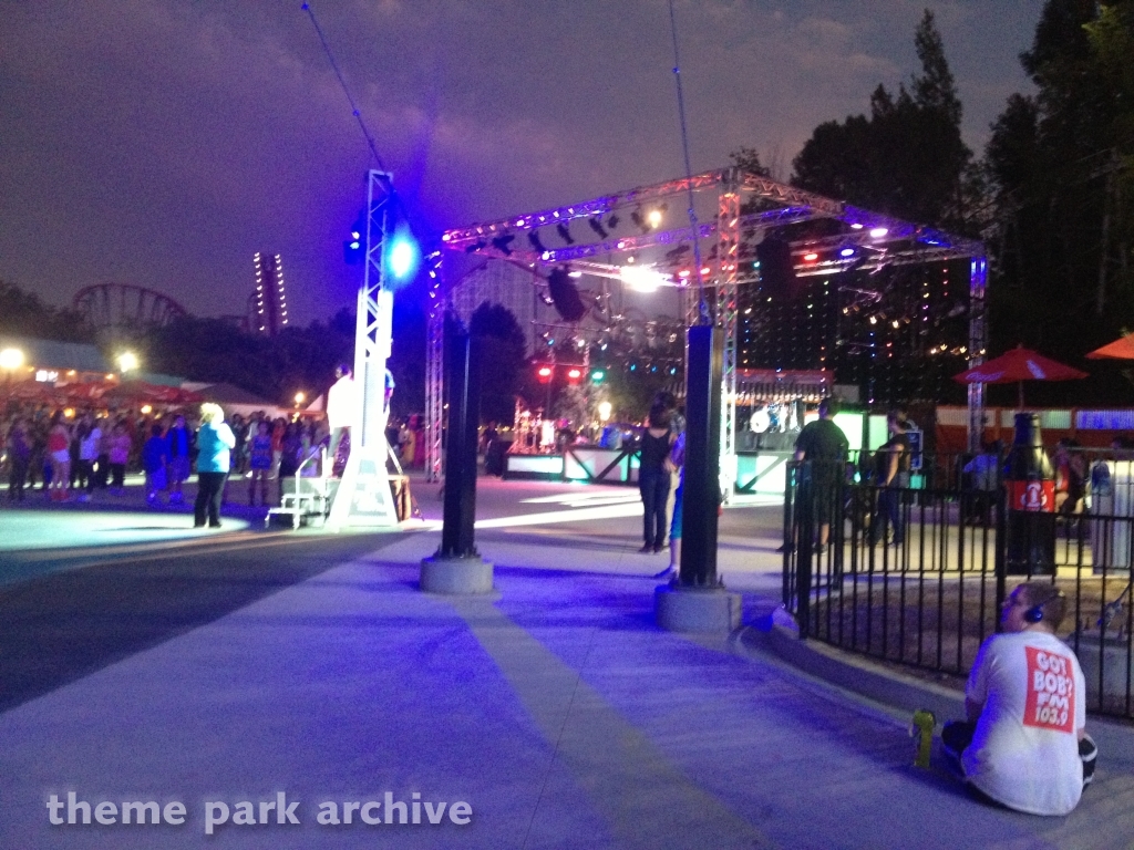 Full Throttle at Six Flags Magic Mountain