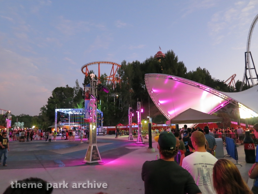 Full Throttle at Six Flags Magic Mountain