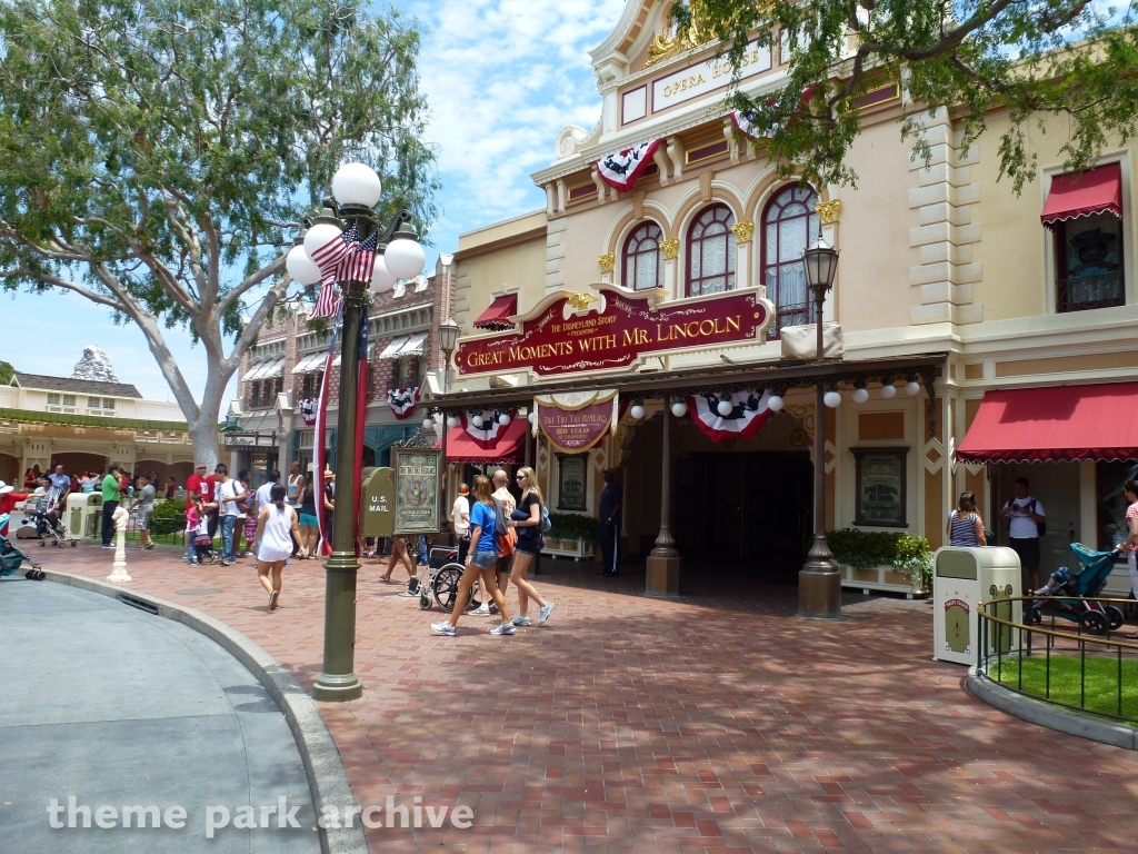 Great Moments with Mr. Lincoln at Disney California Adventure