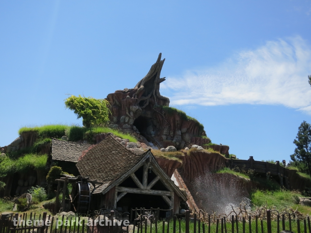 Splash Mountain at Disney California Adventure