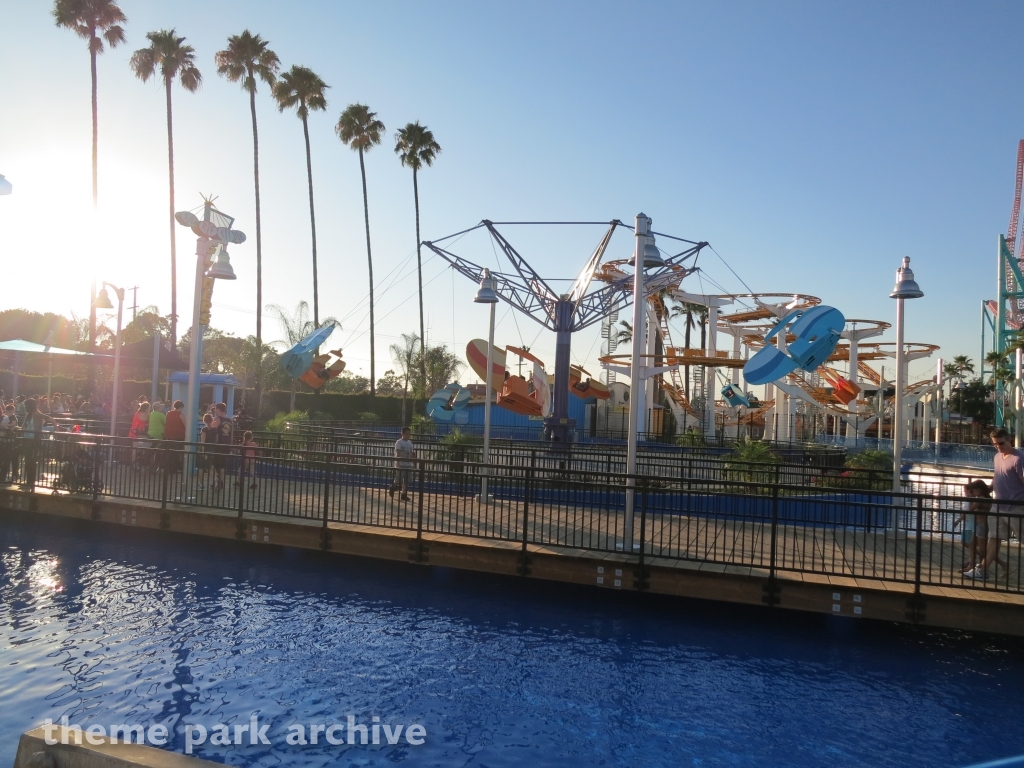 Surfside Gliders at Knott's Berry Farm