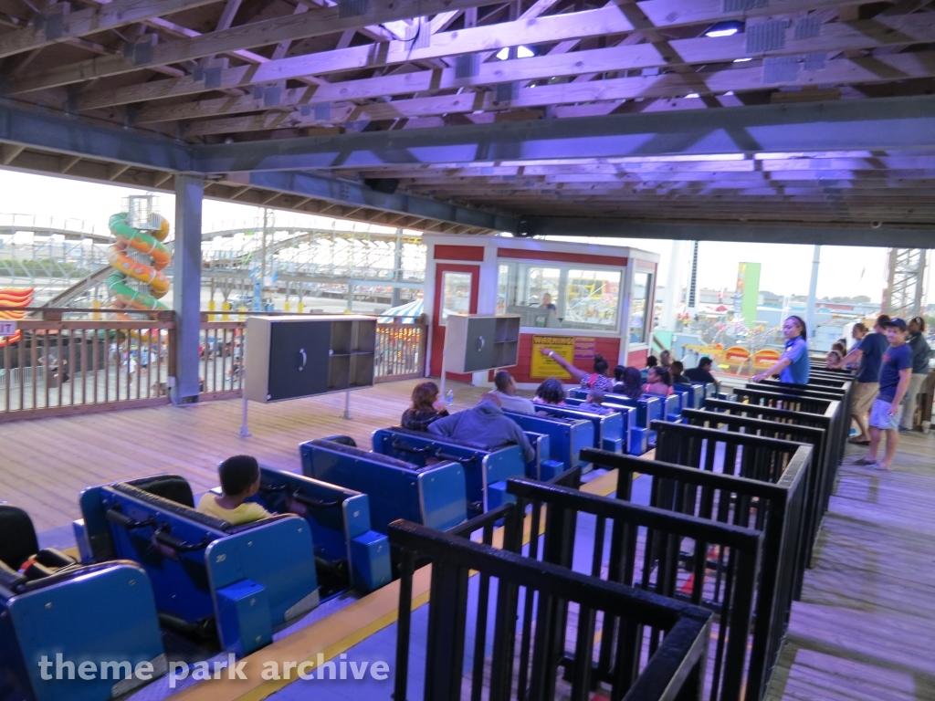 Great White at Morey's Piers