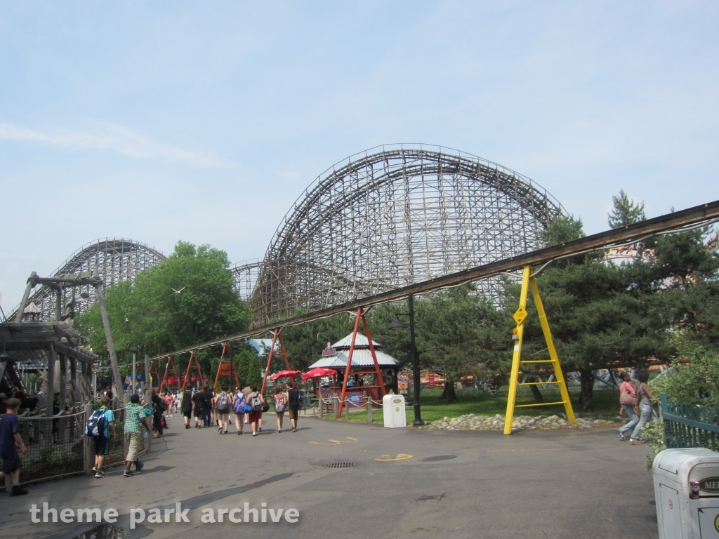 Monstre at La Ronde