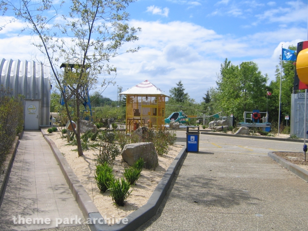 Escape From Dino Island at Geauga Lake