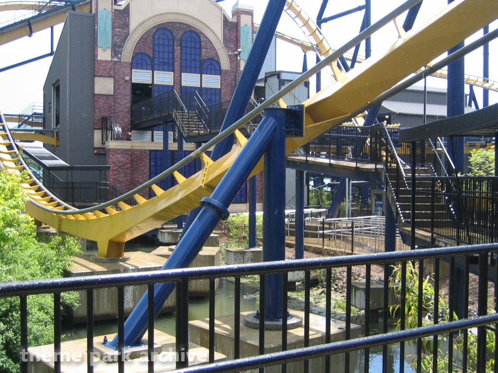 Dominator at Geauga Lake