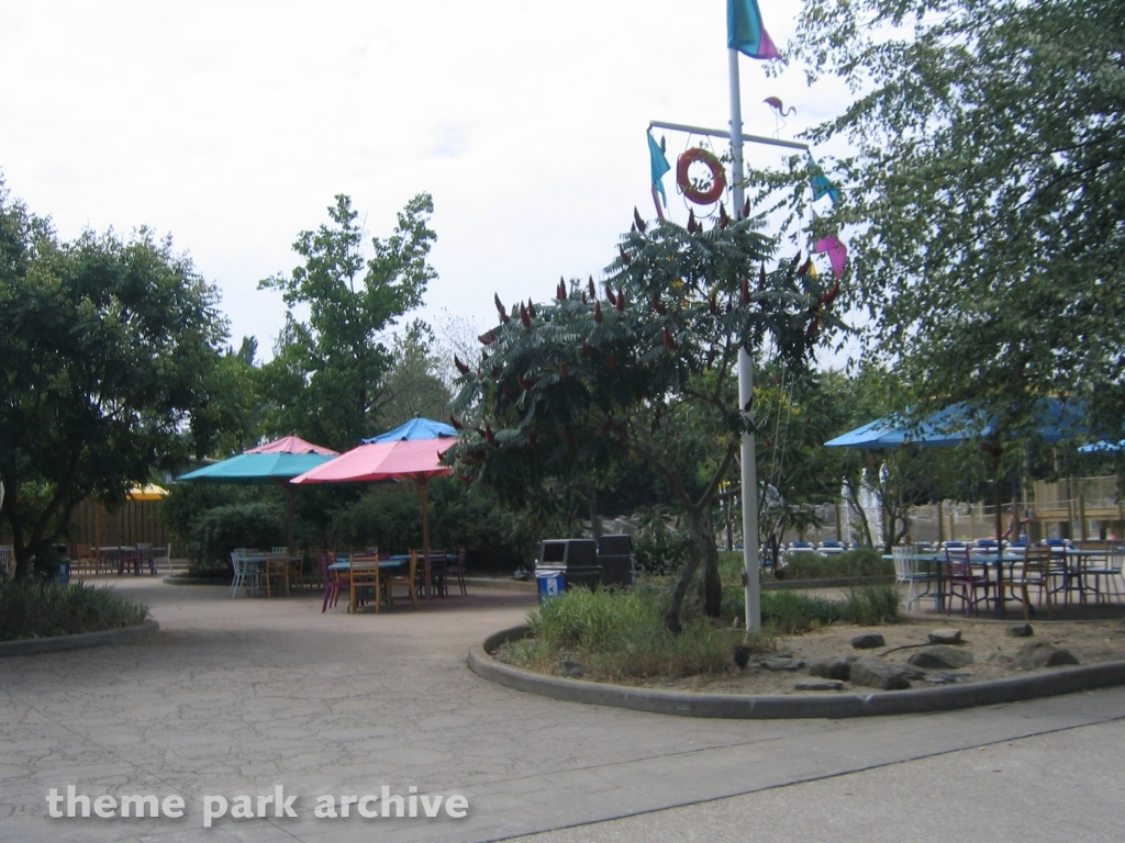 Happy Harbor Cafe at Geauga Lake