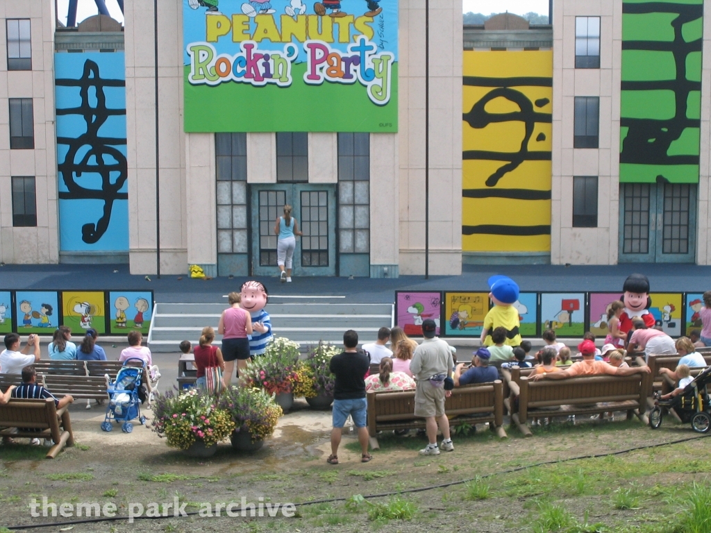 Power City Stage at Geauga Lake