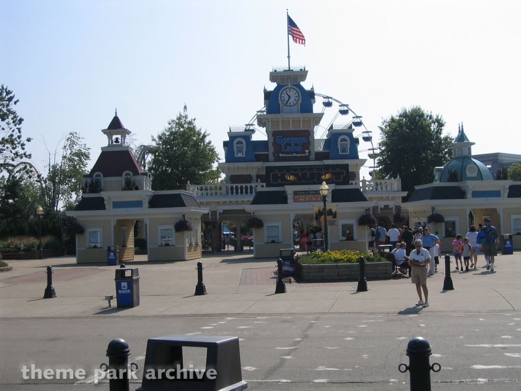 Entrance at Geauga Lake