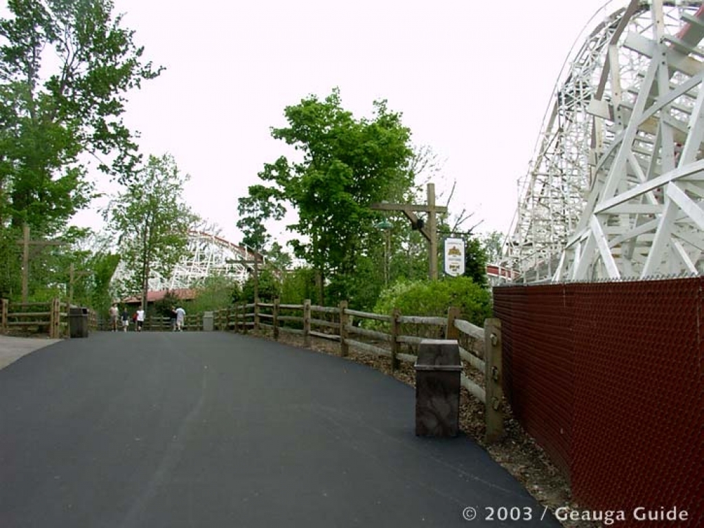 Raging Wolf Bobs at Geauga Lake