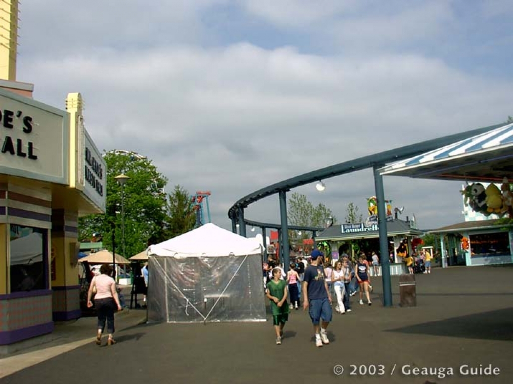 Mr. Hyde's Nasty Fall at Geauga Lake