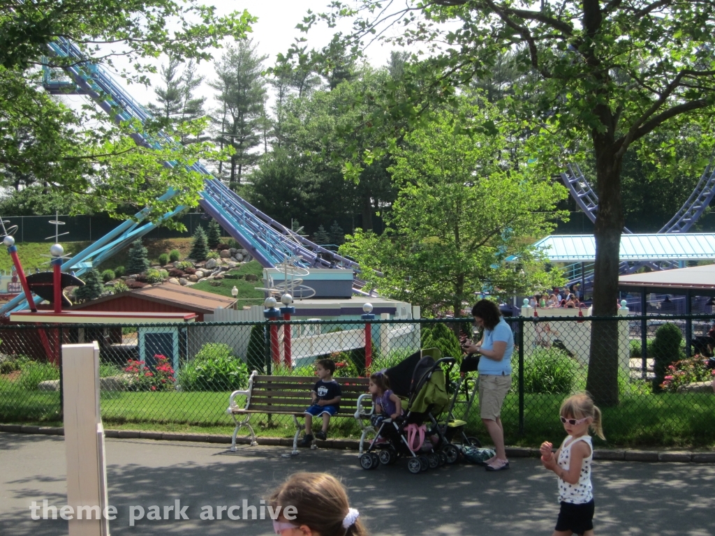 Zoomerang at Lake Compounce