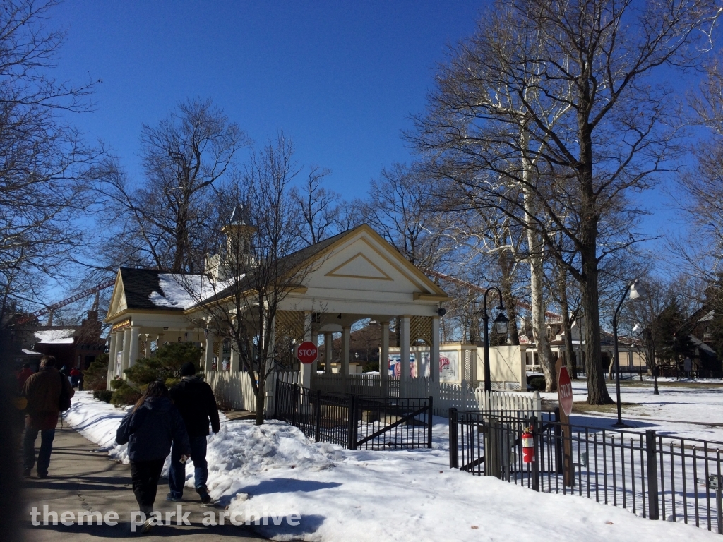 Antique Cars at Cedar Point